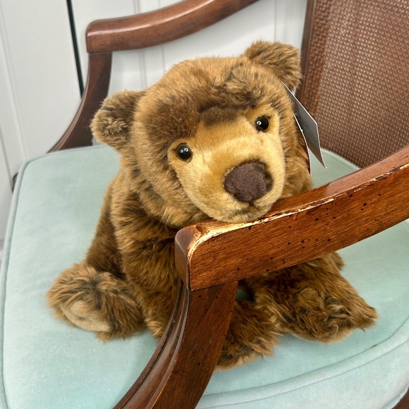 NWT FAO Schwarz Stuffed Brown Grizzly Bear - Picture 2 of 9